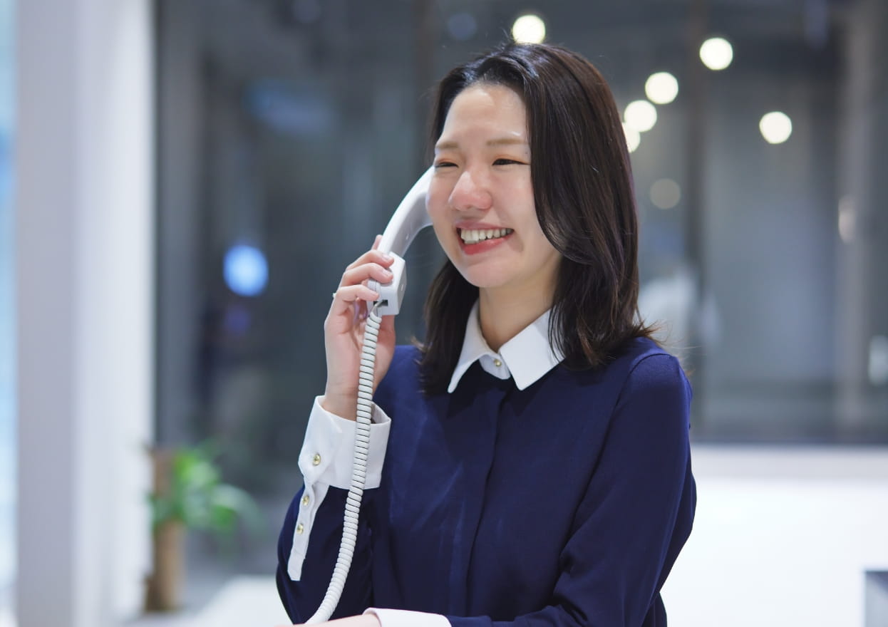 女性社員の写真